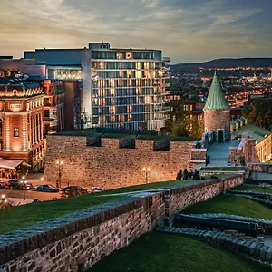 Le Capitole 4*, Québec Canada