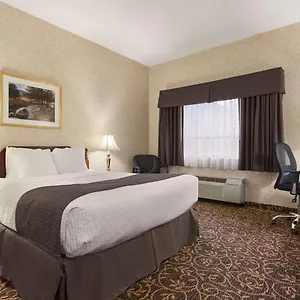 Hotel Days By Wyndham East Lakeview
