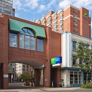 Express Downtown By Ihg Hotel Toronto