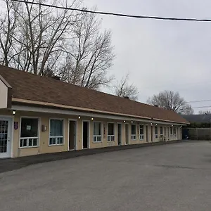 https://auberge-du-lac-beauchamp.ottawa-hotel.net